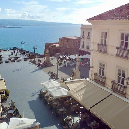 Hotel Della Piazza Pizzo  Exteriör bild