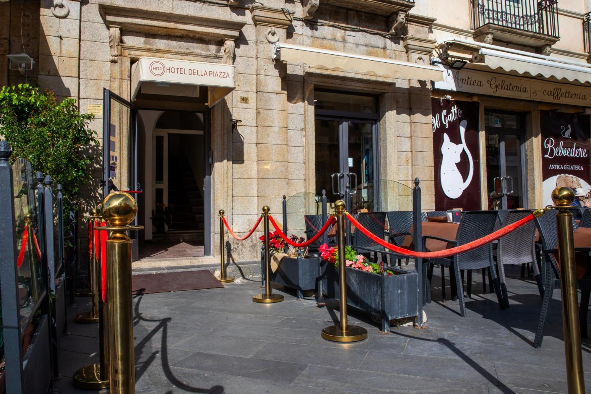 Hotel Della Piazza Pizzo  Exteriör bild